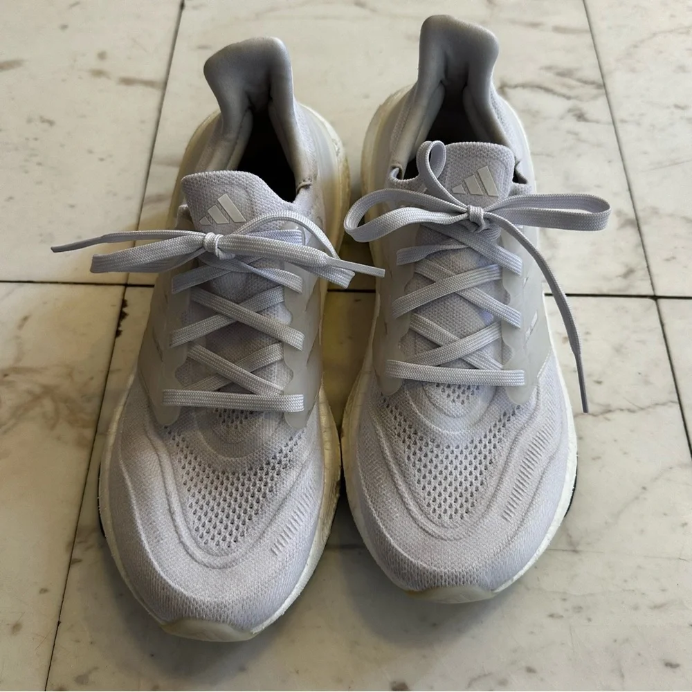 Adidas Ultra Boost Womens Size 8